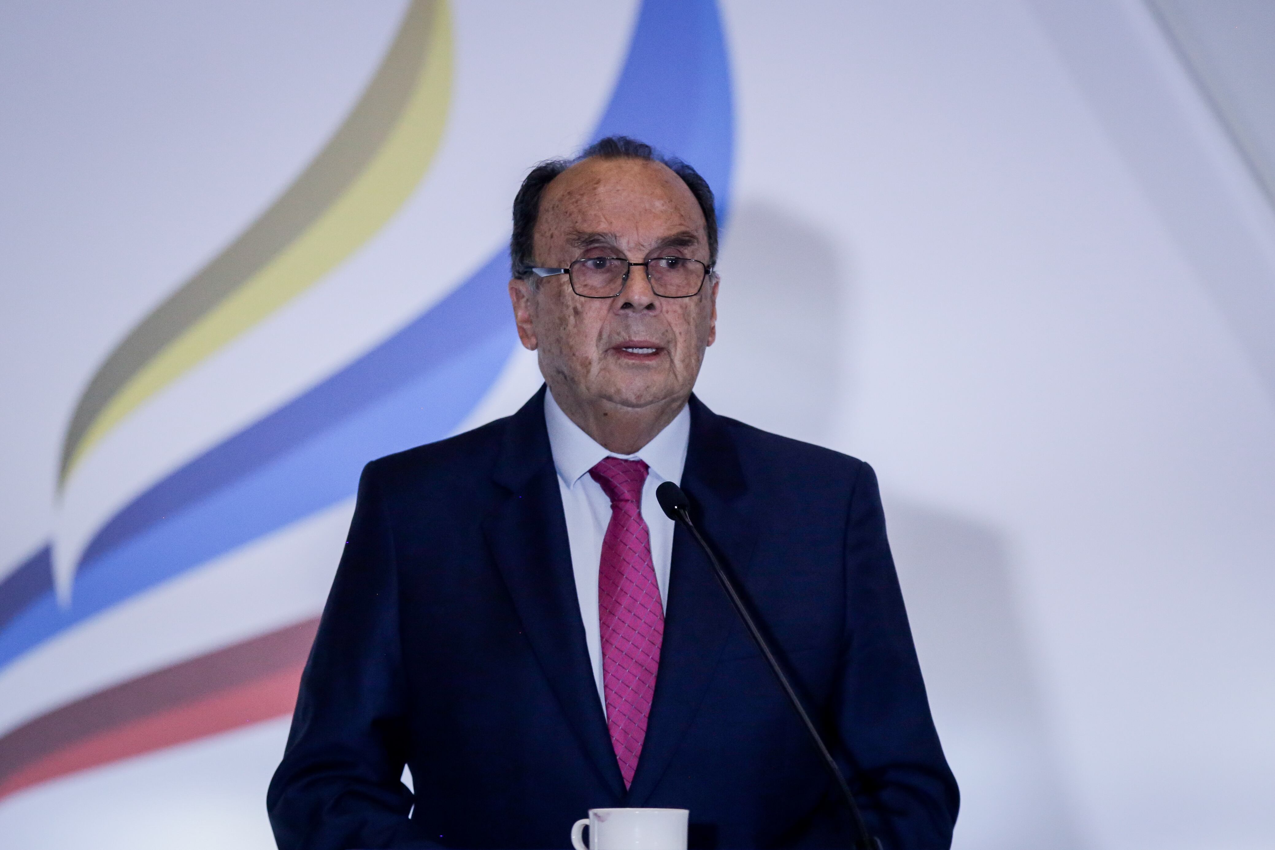 Hernán Peláez, periodista caleño, durante un evento en la capital del país.