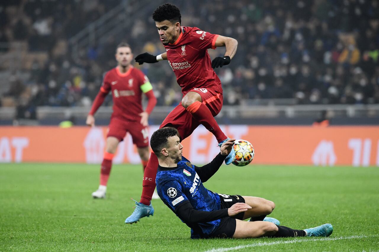 Luis Díaz debutó con Liverpool en Champions League