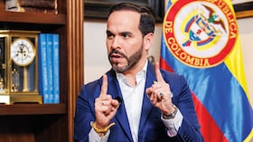 Abelardo de la Espriella llega con la fuerza de ser costeño, con raíces en Montería, y sus ideas de outsider de oposición que han sacudido la campaña electoral.