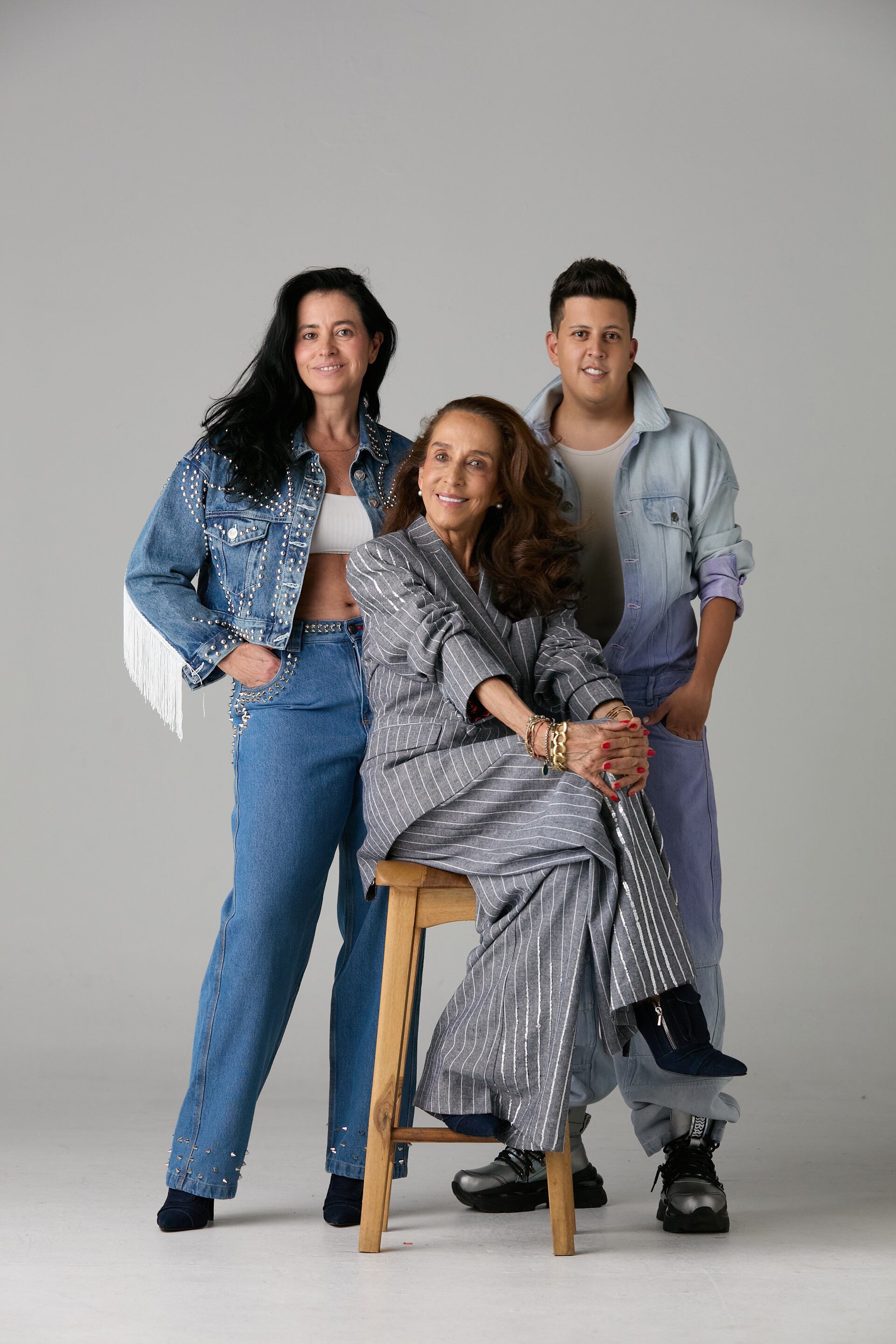 Pilar Castaño, Ana María Londoño y César Rincón, equipo de curaduría del colectivo Puente