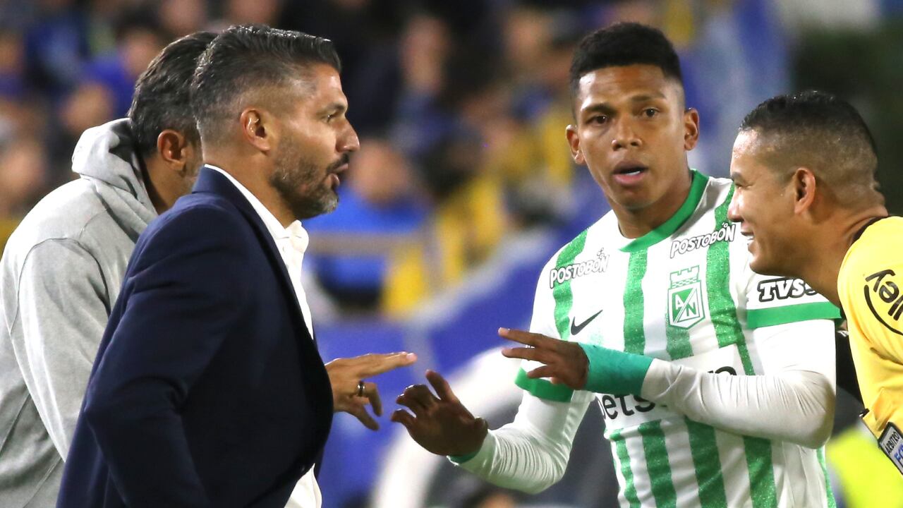 Javier Gandolfi puso en campo a cuatro extranjeros en el Nacional vs. Bucaramanga