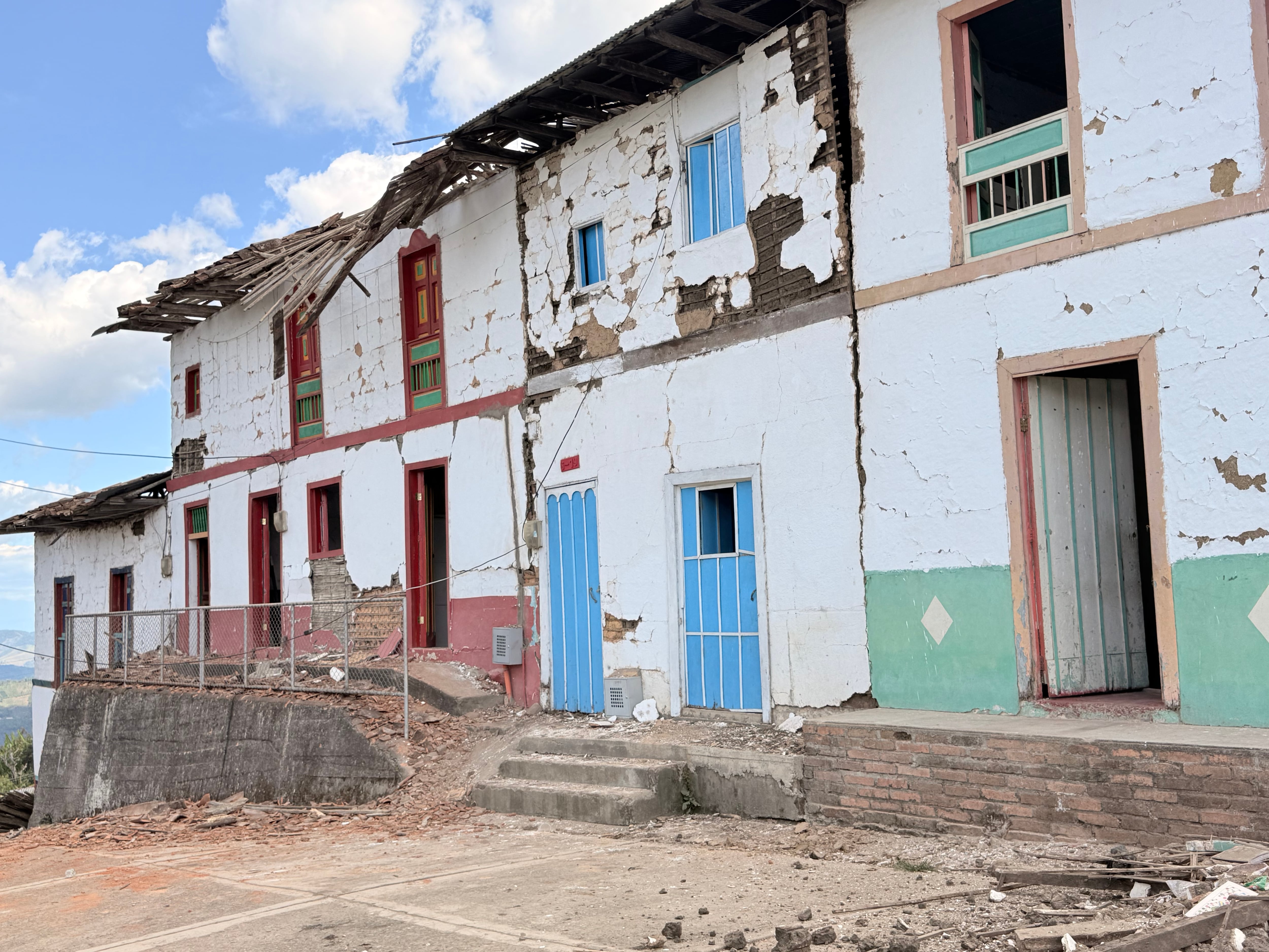 Así quedaron las casas en El Cairo, Valle del Cauca. SEMANA estuvo en el lugar.