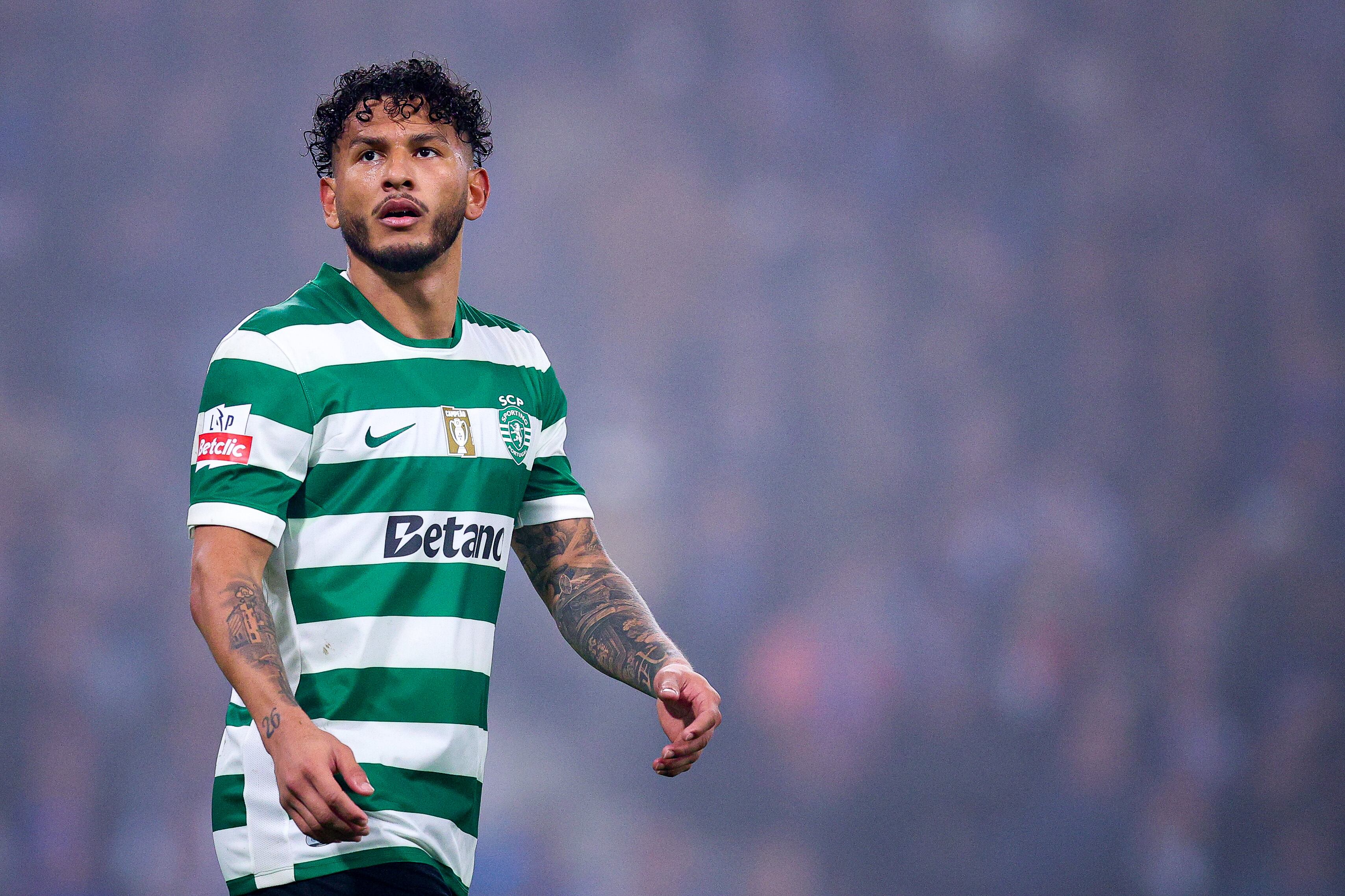 PORTO, PORTUGAL - FEBRUARY 09: Luis Suarez of Sporting CP looks on during the Primeira Liga match between FC Porto and Sporting CP at Estadio do Dragao on February 09, 2026 in Porto, Portugal. (Photo by Diogo Cardoso/Getty Images)