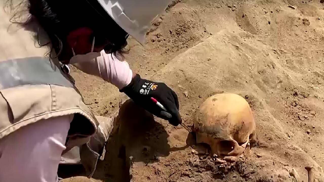 Reuters / video installing gas pipelines in Perú / (01:58).