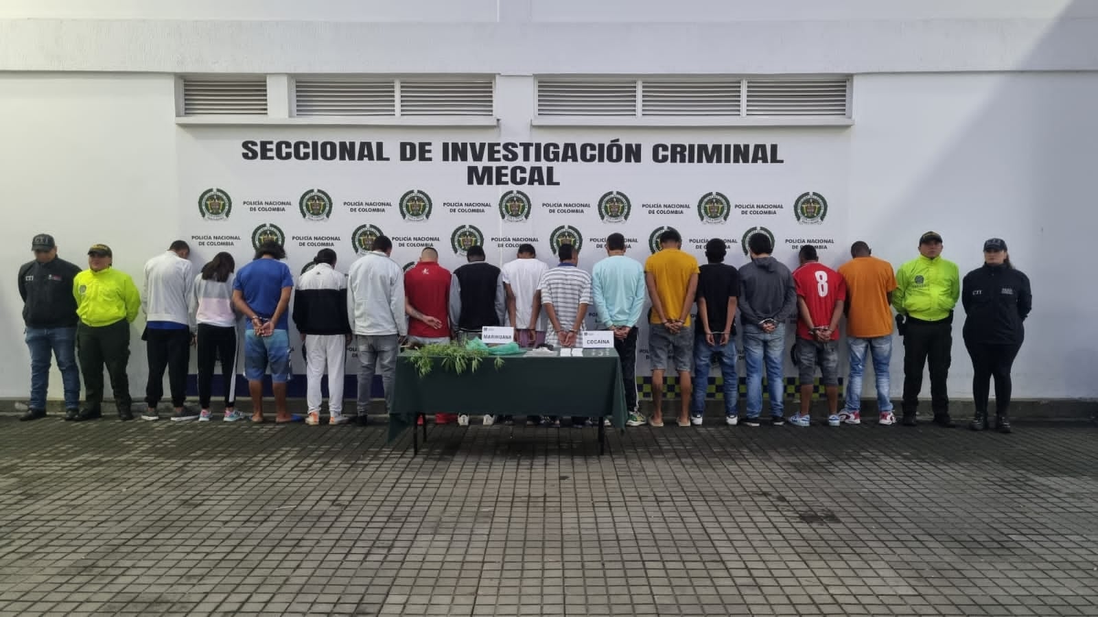 Entre los detenidos está una influenciadora alias Verónica