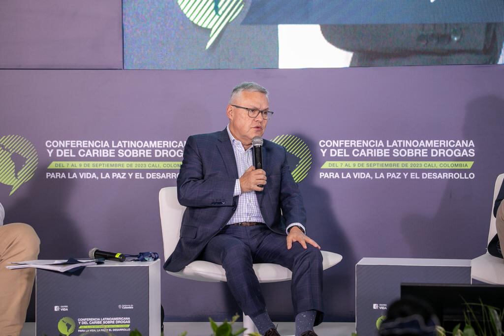 Ministro de justicia Néstor osuna