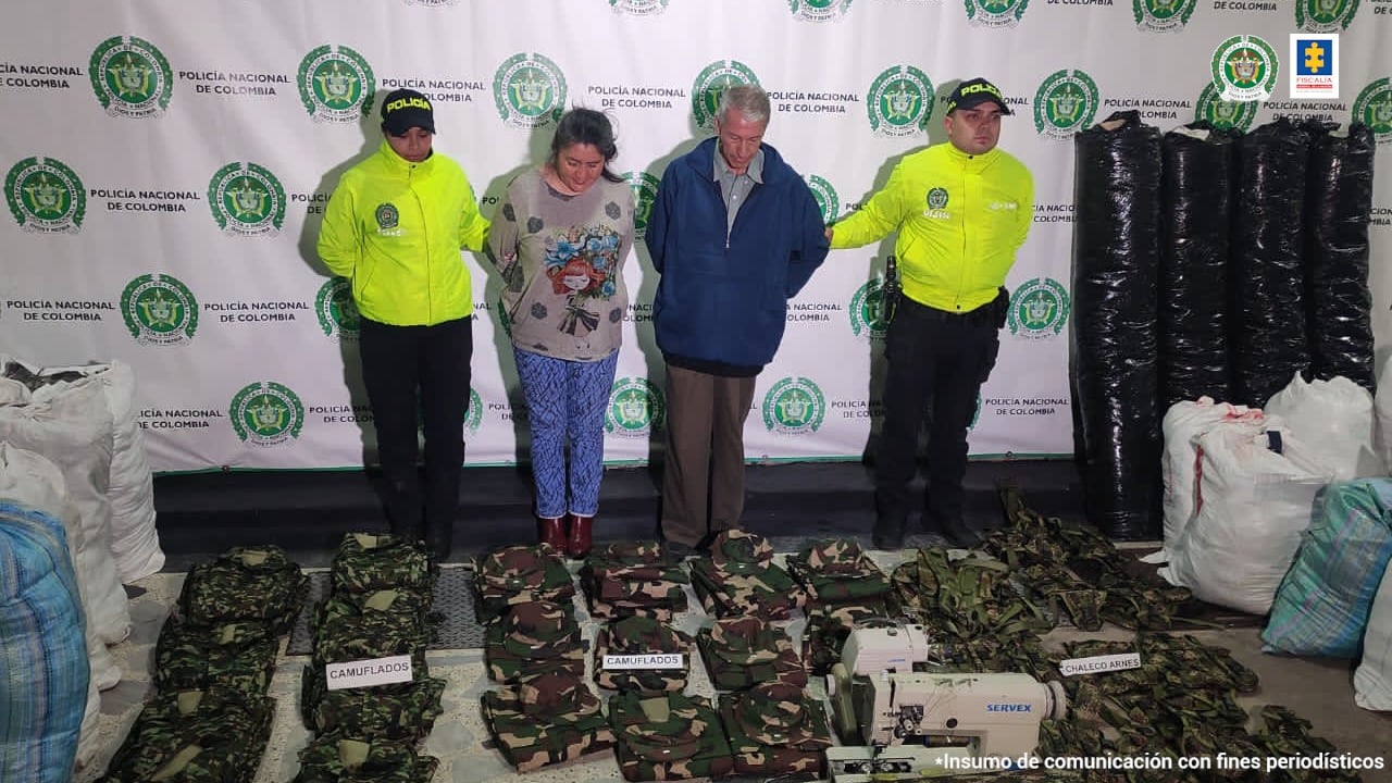 Descubren fábrica en Bogotá donde ‘Los Bad Boys’ producían uniformes para disidencias; se los pagaban con droga que después vendían en la capital