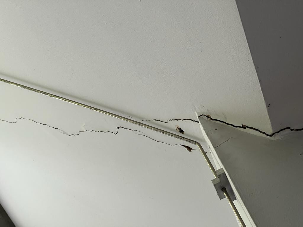 Grietas en la Universidad Nacional.