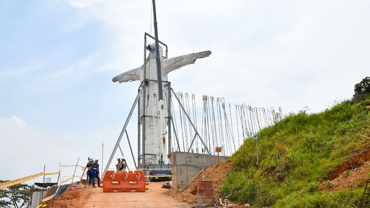 El monumento Cristo Rey de Cali sigue cerrado por obras; ahora se sostendrá sin estructura metálica de apoyo.