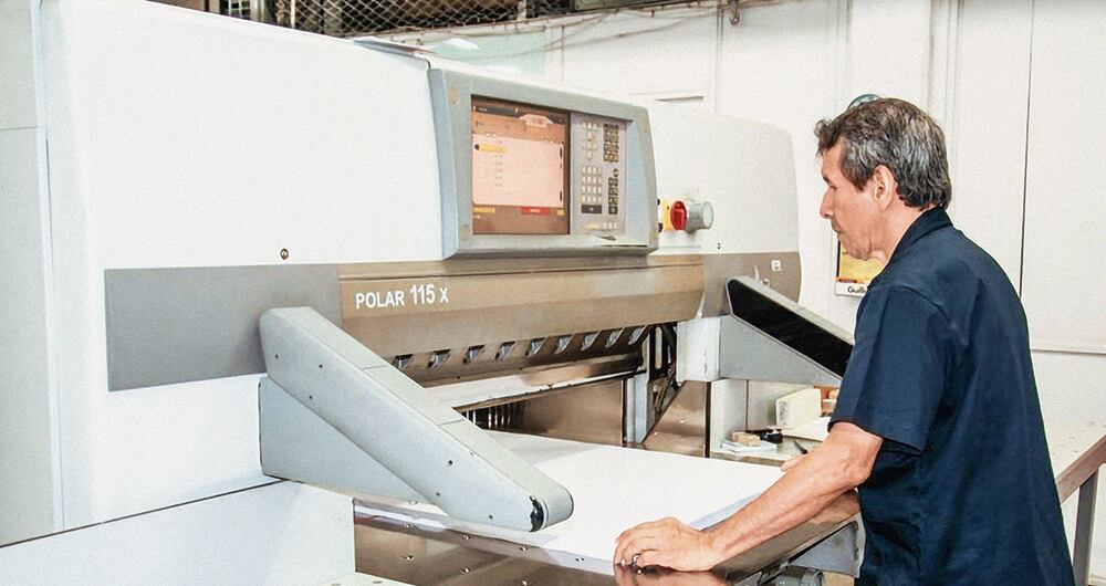    Las instalaciones físicas de la empresa funcionan en el sótano de la Gobernación del Valle. Su modelo de funcionamiento es mixto, es decir, público-privado; sus estatutos fueron cambiados hace siete años. 