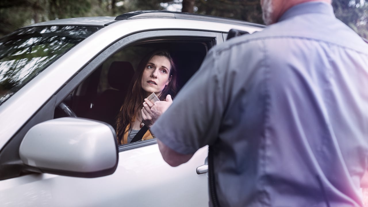 Las autoridades de tránsito continúan reforzando controles en vías y carreteras del país.