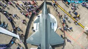 Este es uno de los aviones fabricados por la firma turca Baykar, proveedor de gran parte del arsenal del que dispone Ucrania.