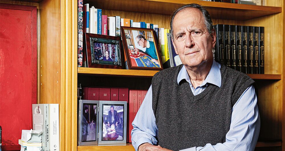 JUAN CAMILO RESTREPO Exministro de Minas y Energía