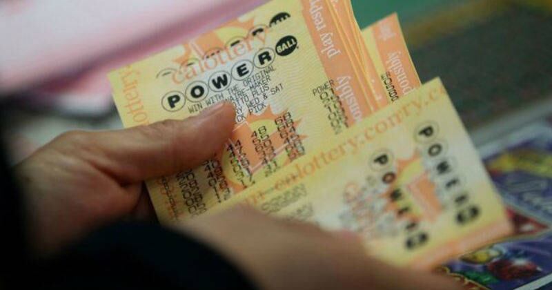 El raspe y gane que resultó ganador era el último de la tienda. 