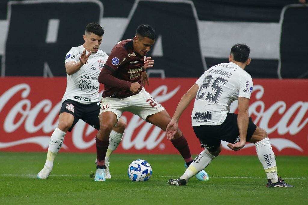 Corinthians vs Universitario, en Copa Sudamericana.