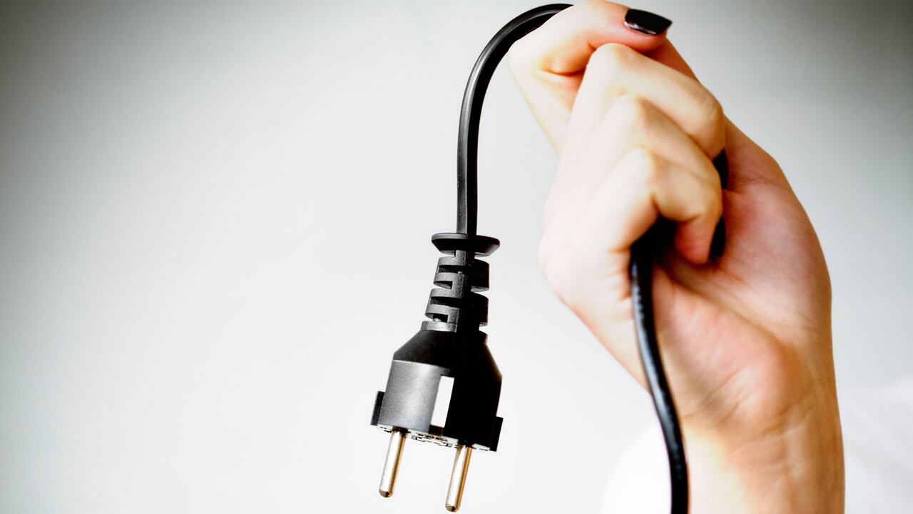 No se recomienda conectar y desconectar repetidamente ciertos electrodomésticos por varias razones.