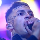 BUENOS AIRES, ARGENTINA - 2021/11/29: Elian Ángel Valenzuela, commonly known as L-Gante, performs on stage during a music concert at the Luna Park Stadium in Buenos Aires. (Photo by Manuel Cortina/SOPA Images/LightRocket via Getty Images)