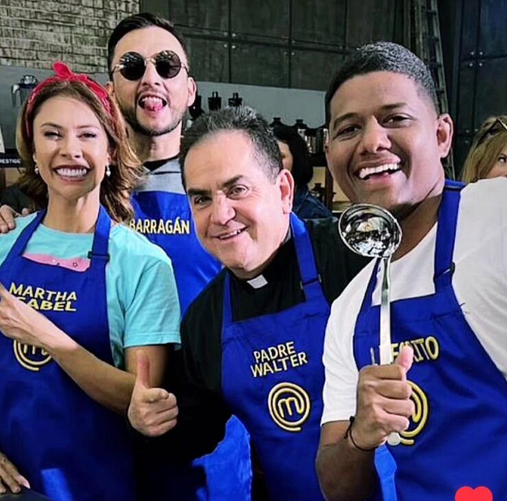El padre Walter forjó una relación positiva con los participantes de MasterChef.