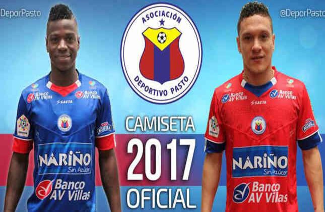 Pasto. El rojo y azul del Pasto se combina en el equipamiento del equipo del sur del país. 