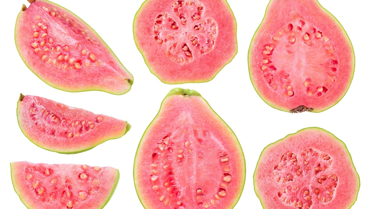 La guayaba ayuda en el control de la presión arterial.