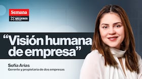Esta caleña es profesional en Gobierno y Relaciones Internacionales, de la Universidad Externado de Colombia, y también se ha formado en campos que le permiten exprimir la vida al máximo: neurociencia, nutrición y literatura, por ejemplo.