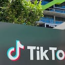 TikTok habilitará compras directamente sobre su plataforma. (Photo by Lionel BONAVENTURE / AFP) (Photo by Chris DELMAS / AFP)