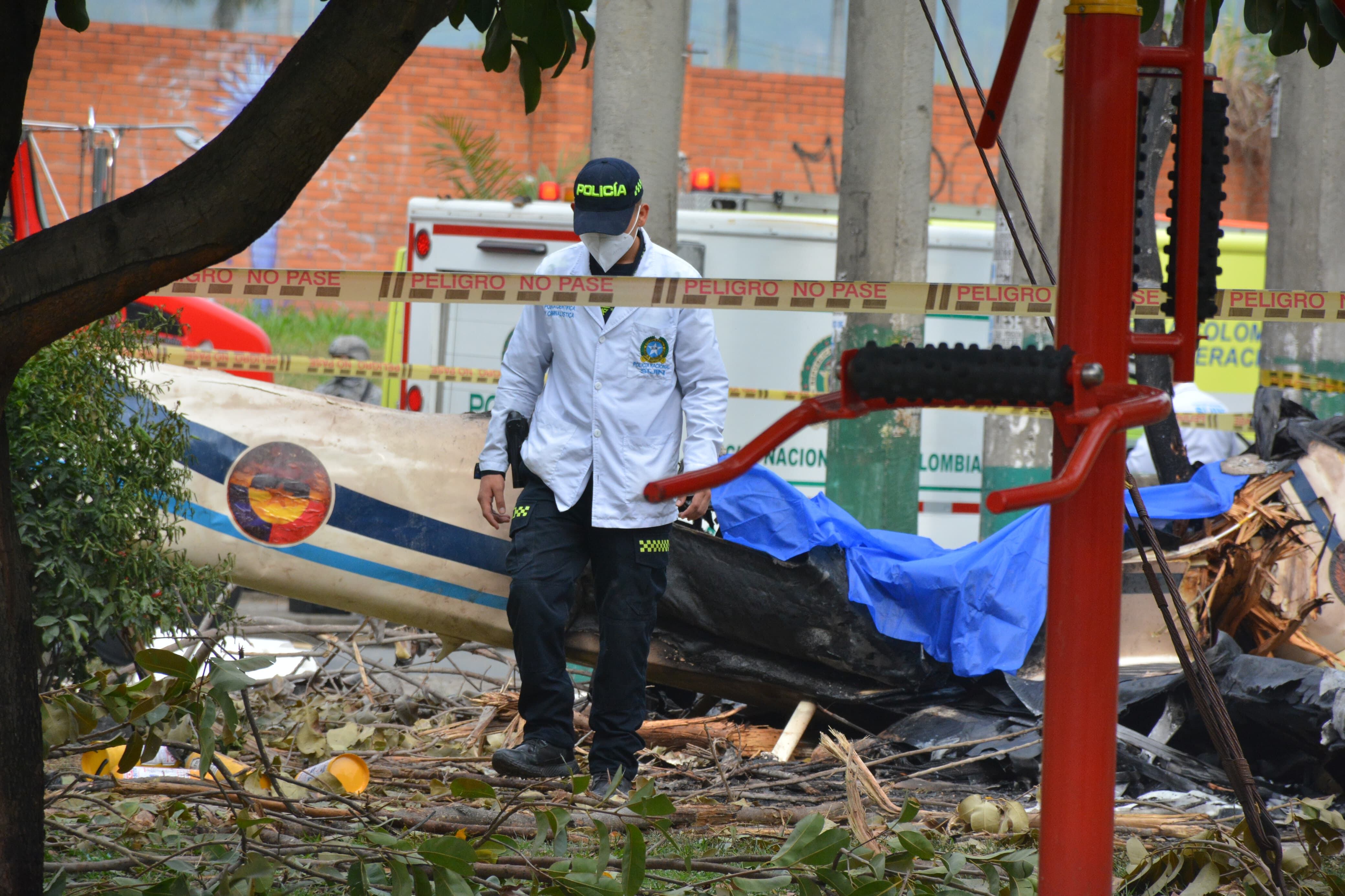 Accidente de avioneta de la FAC en Cali. Foto: Jorge Orozco/ El País