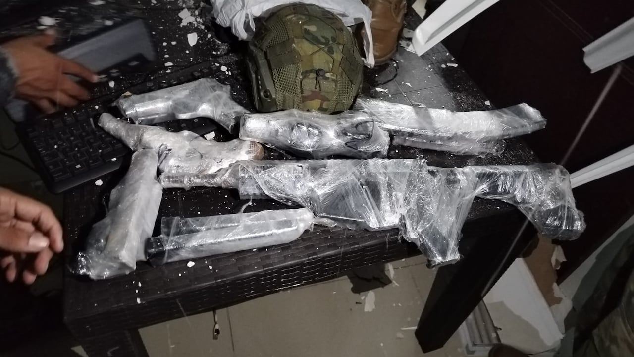 Los objetos encontrados en las celdas han llamado la atención de la policía ecuatoriana.