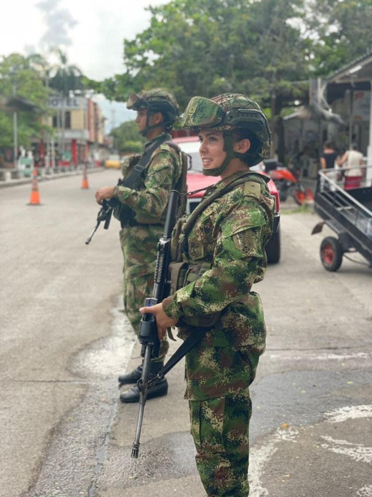 Las autoridades saben que estas personas se mueven constantemente en la zona limítrofe de Caldas y Antioquia