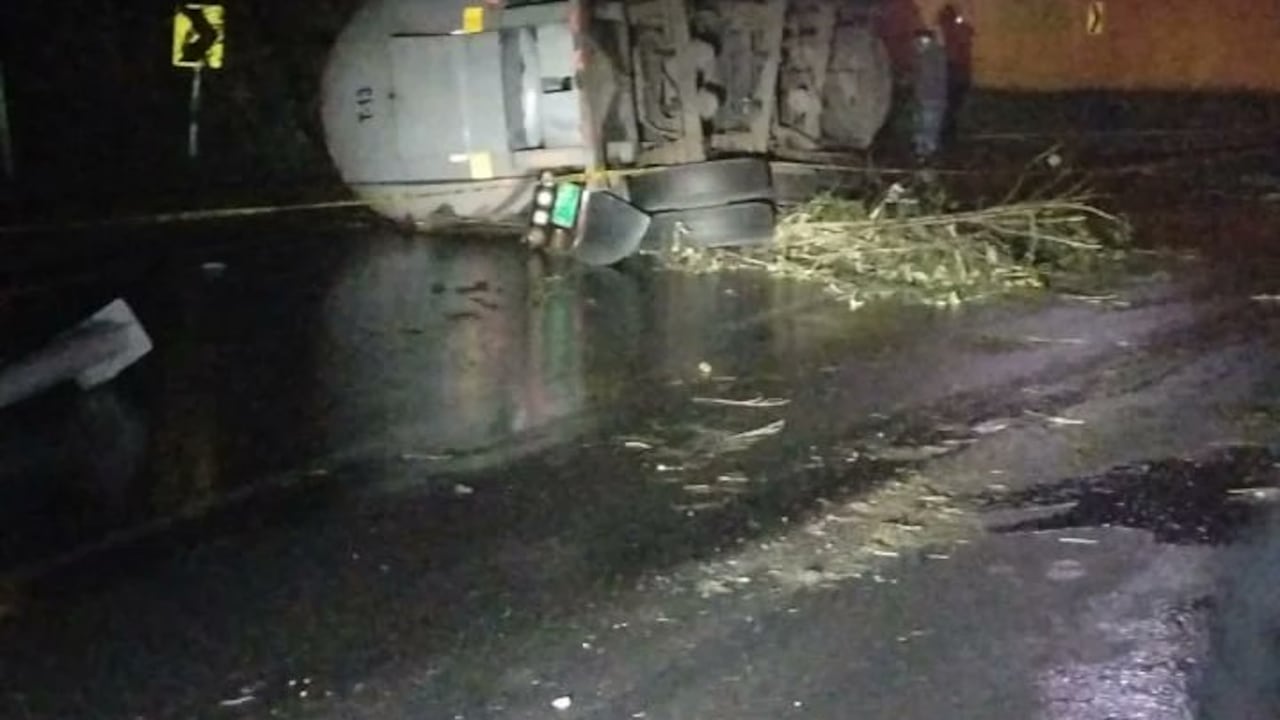 En estos momentos el acceso a la vía La Línea está cerrada.