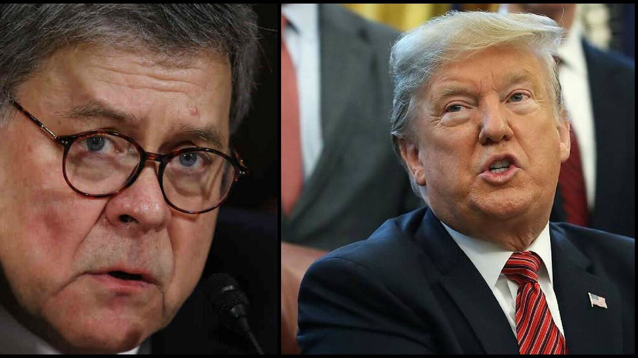 El exfiscal, William Barr, y el presidente, Donald Trump.