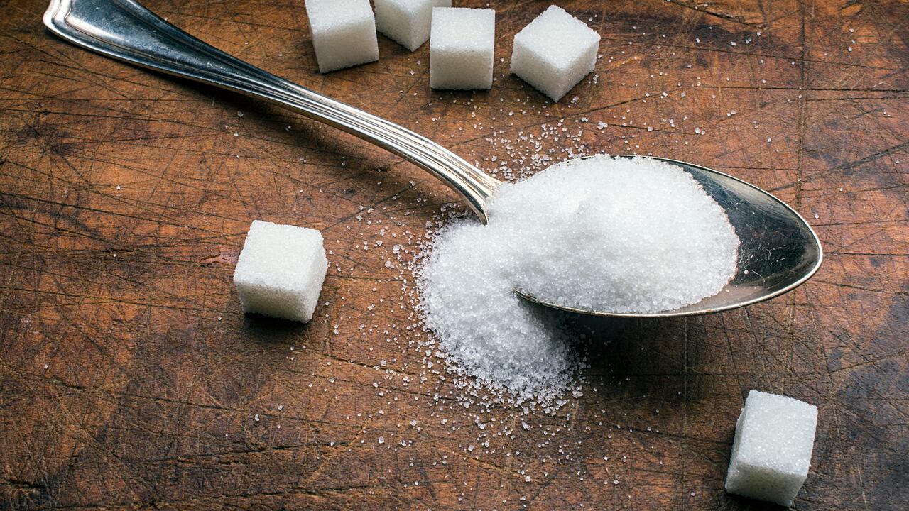 El azúcar en exceso termina afectando varios sistemas del organismo. Foto: Getty Images.