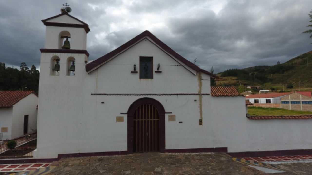 Iglesia Santa Lucía Busbanzá, Boyacá. (Foto tomada de la página de Situr, Boyacá).