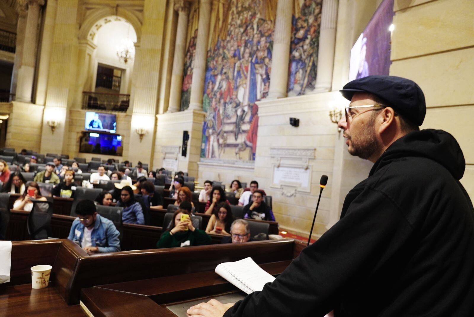 Gabriel Becerra en conversación sobre la reforma a la Ley 30.