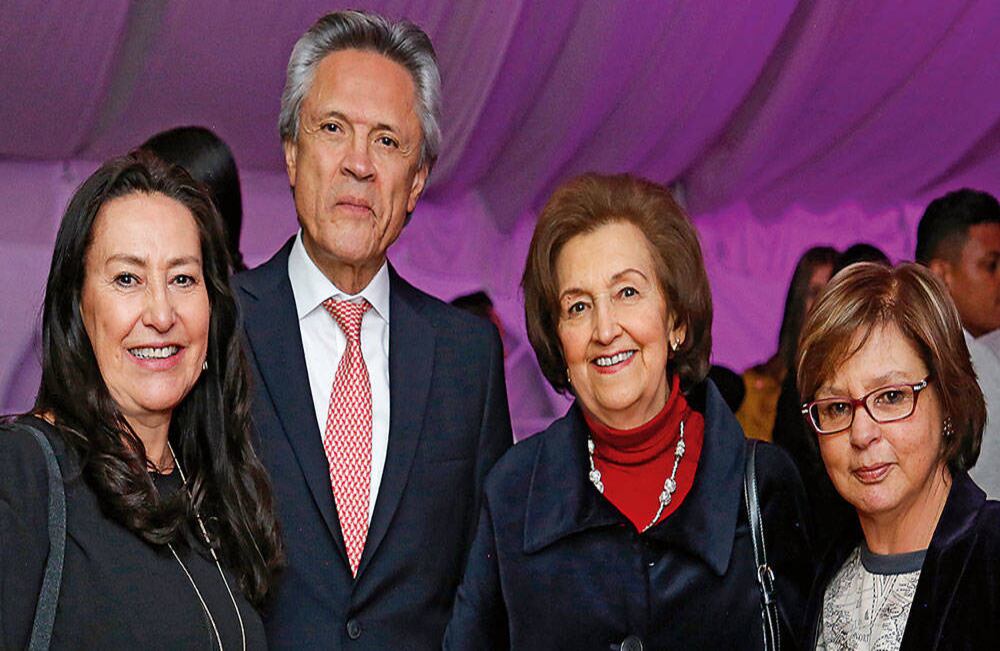 Luz Stella Tocancipá, Ramiro Osorio, Consuelo Mendoza de Riaño y Piedad Bonnett.