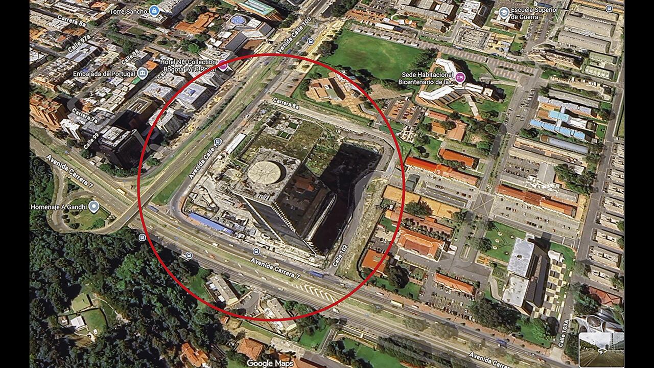 SEMANA visitó el sitio donde debería estar en marcha la obra. En su lugar, encontró infraestructura abandonada y edificaciones inconclusas, dejadas a medio construir.