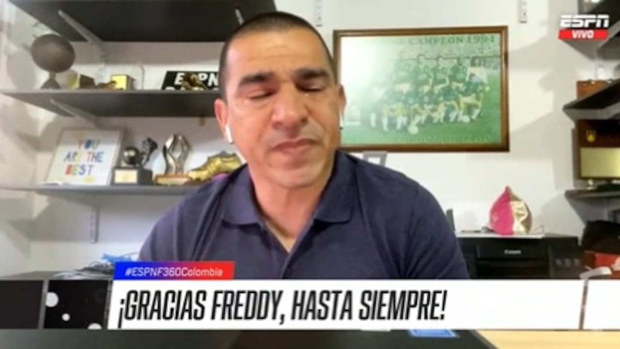 Víctor Hugo Aristizábal no aguantó las lágrimas hablando del fallecimiento de Freddy Rincón. Foto: Captura vídeo ESPN Colombia.