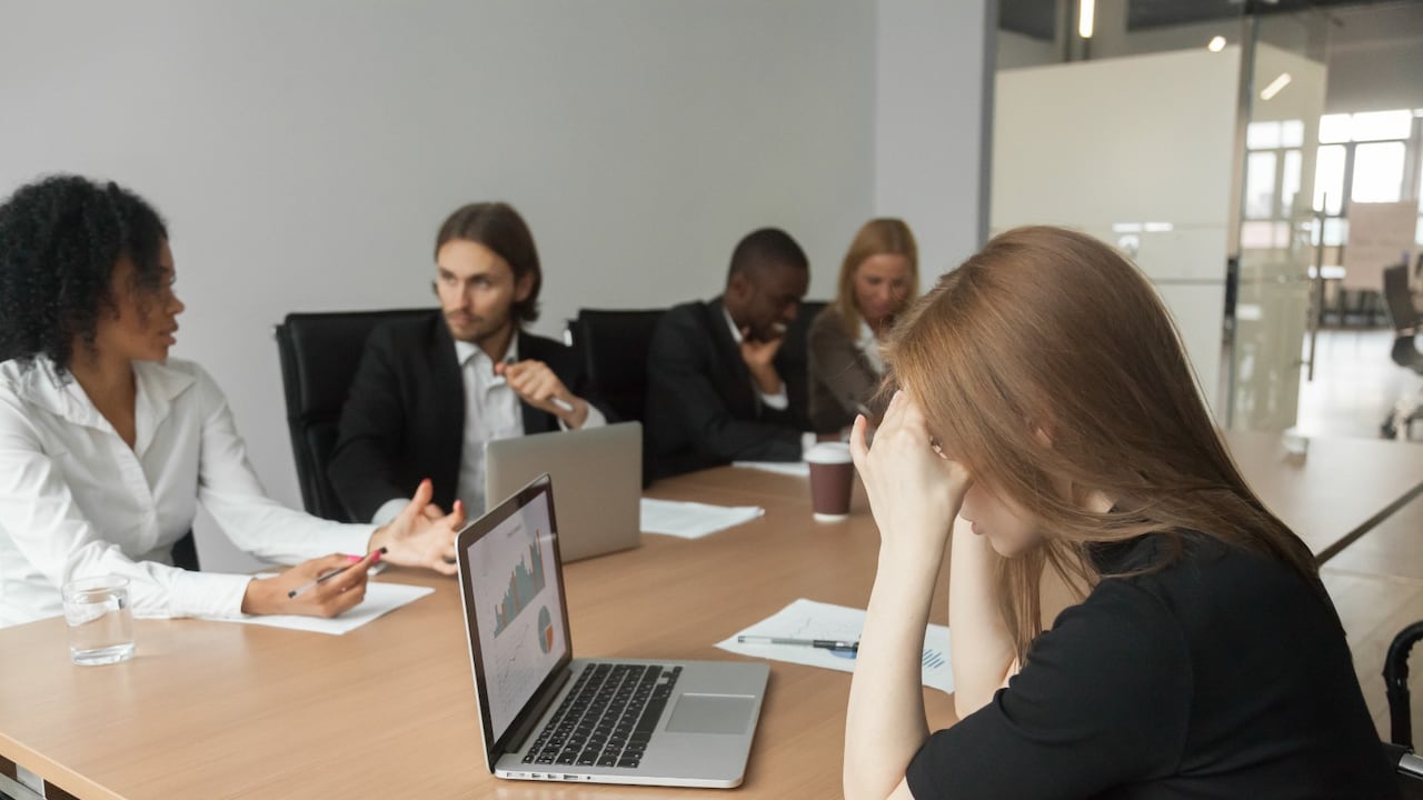 En una época en la que suelen aumentar los conflictos y la tensión laboral, es fundamental saber cómo actuar.