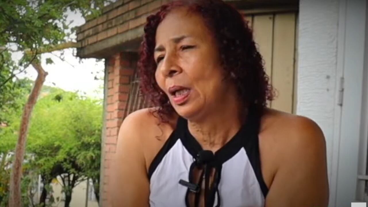 La mujer habló de algunas cosas extrañas que percibió.