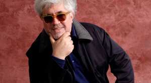 Almodóvar regresó a sus inicios porque estaba cansado de las historias oscuras.