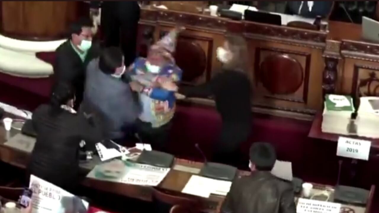 Pelea Bolivia