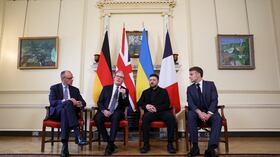 De izquierda a derecha: el canciller alemán, Friedrich Merz; el primer ministro británico, Keir Starmer; el presidente ucraniano, Volodymyr Zelenskyy; y el presidente francés, Emmanuel Macron, se reúnen en Londres.
