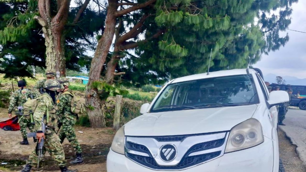 Las autoridades neutralizaron un retén ilegal de las disidencias de las Farc en la vía Panamericana.