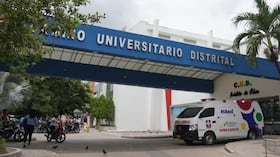 Camino Universitario Adelita de Char en Barranquilla.