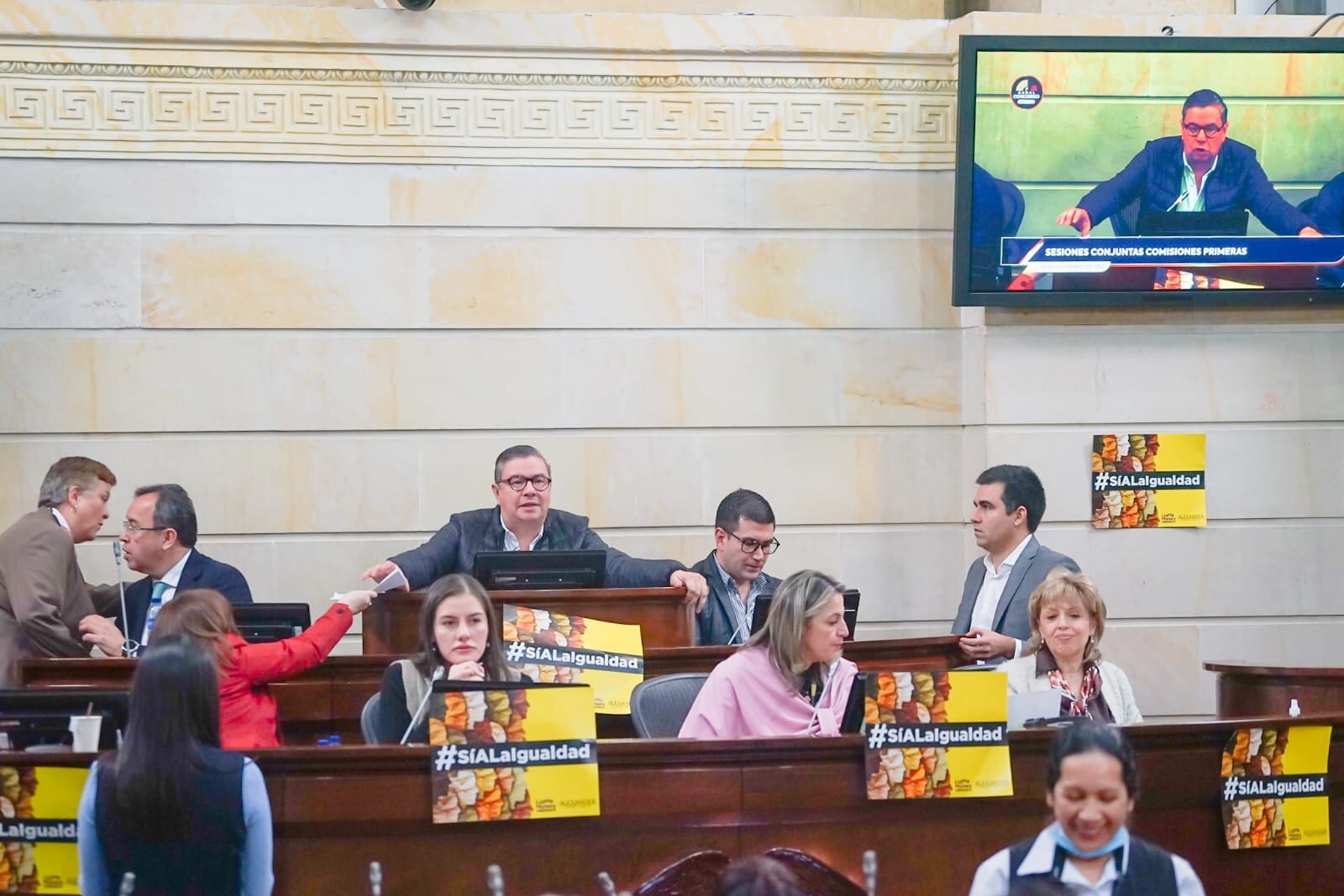 Luego de ser aprobado en primer debate en las Comisiones Primeras del Congreso, el Ministerio de la Igualdad, que sería dirigido por la Vicepresidenta, revive la polémica que cuestiona su creación.