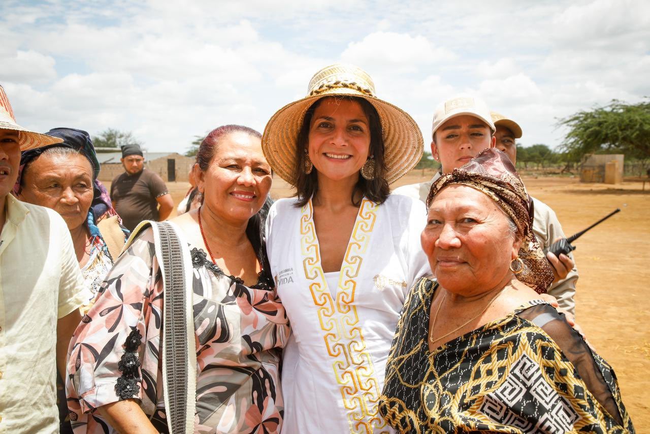 Ministra de Minas y Energía, Irene Vélez, en La Guajira.