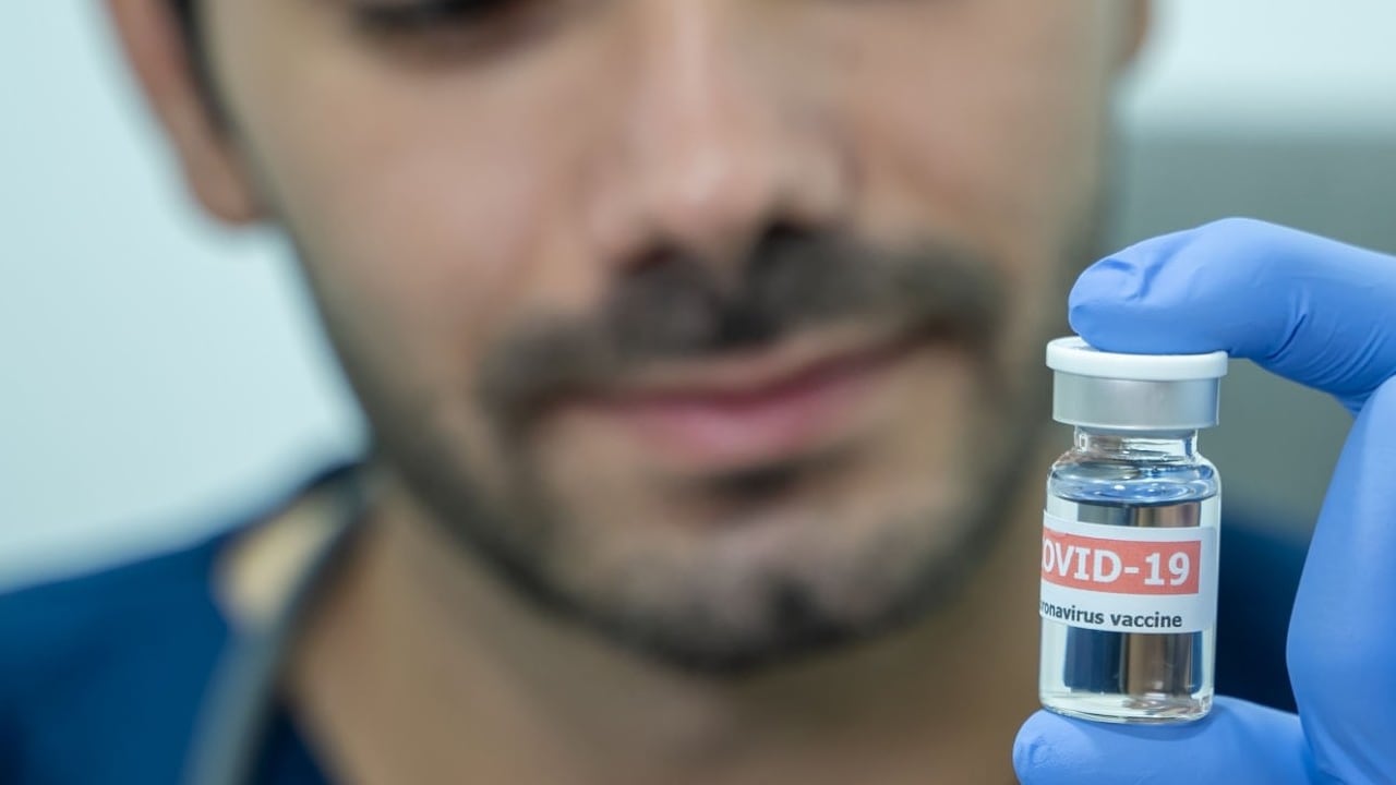 La variante Omicrón está causando un nuevo pánico socio-económico en el mundo