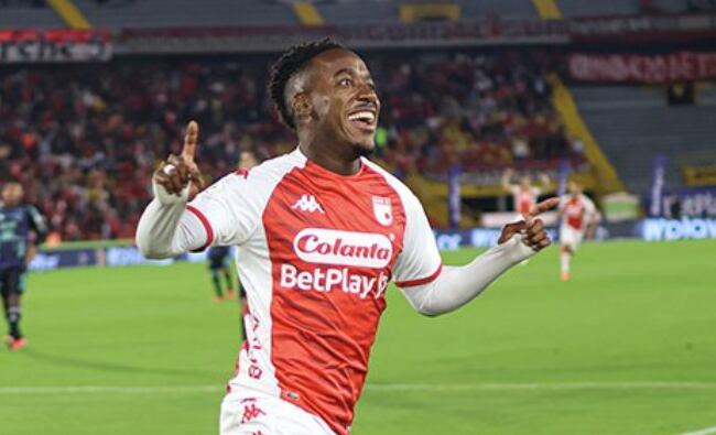 Ever Valencia marcó ante el Junior de Barranquilla