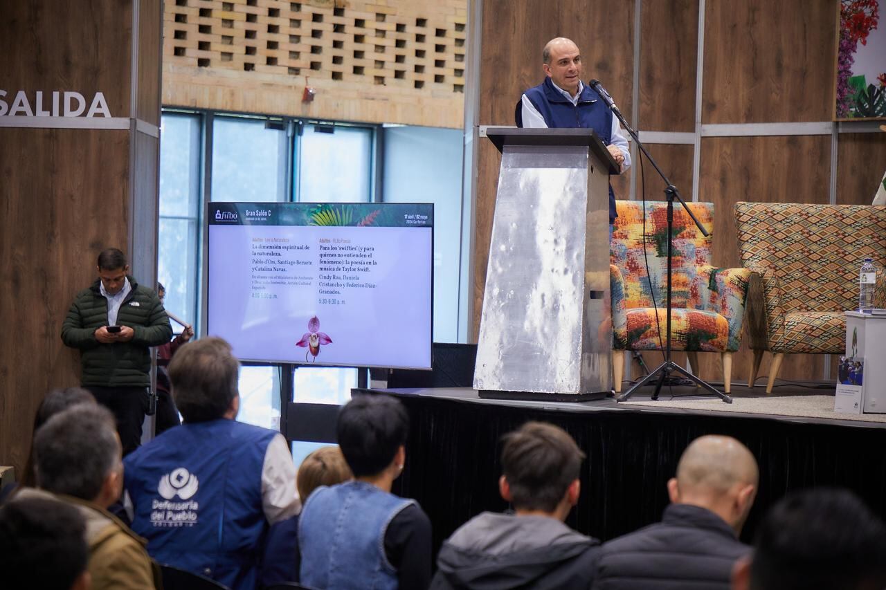 Carlos Camargo Assis, defensor del Pueblo de Colombia.