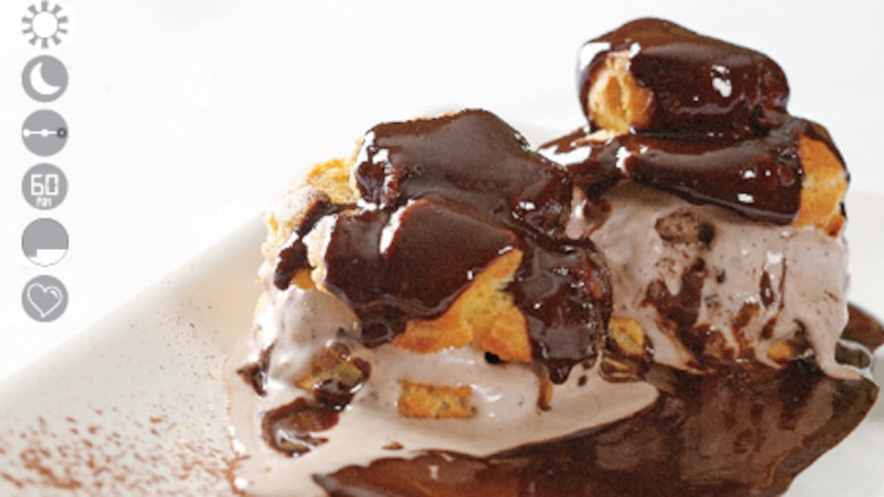 Este es un dolor o molestia que no durará más de cinco minutos y que normalmente se siente justo detrás de la frente